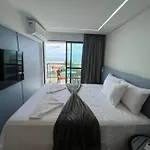 Flat A Beira Mar Porto De Galinhas Pe Na Areia